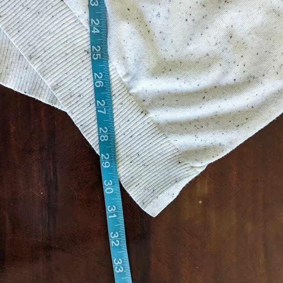 United States Sweater White/ Black dot V hem size Large - Picture 7 of 9